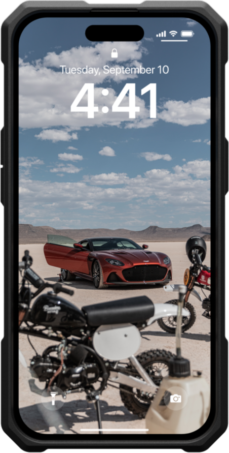 The quintessential, all-terrain, rugged protective case now available with built-in MagSafe module. The UAG Monarch Pro is equipped with premium materials for premium protection.