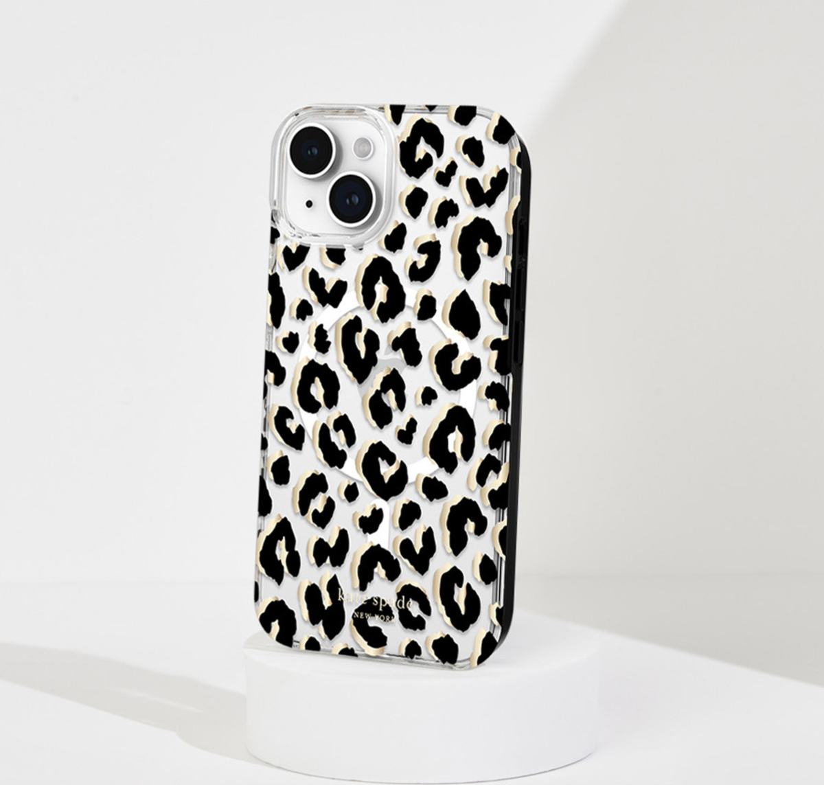 Fashion meets protection with the Kate Spade Protective Hardshell MagSafe series case, combining style with an impressive 10 ft drop protection and MagSafe compatibility.