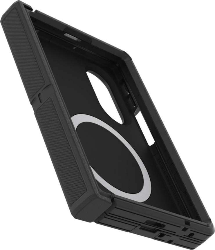 This rugged OtterBox Defender Series Pro XT with magnets case guards phones against the drops, dirt, scrapes and bumps with its dual-layer design.