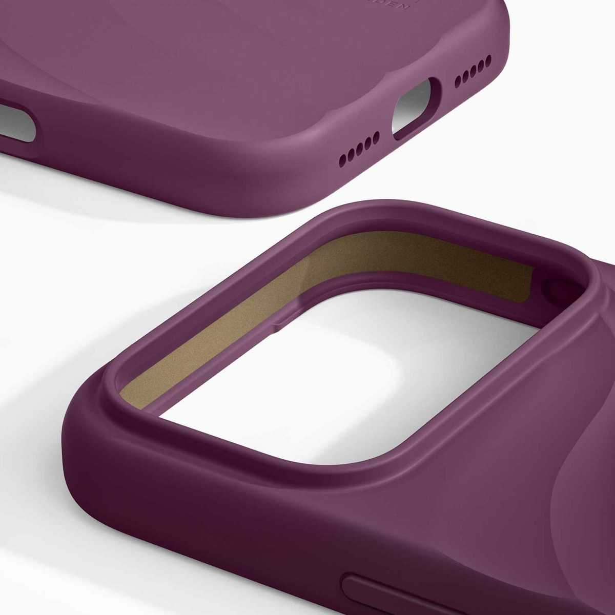 Ideal of Sweden - Soft Swirl MagSafe Case Velvet Plum for iPhone 18 Pro Max/17 Pro Max