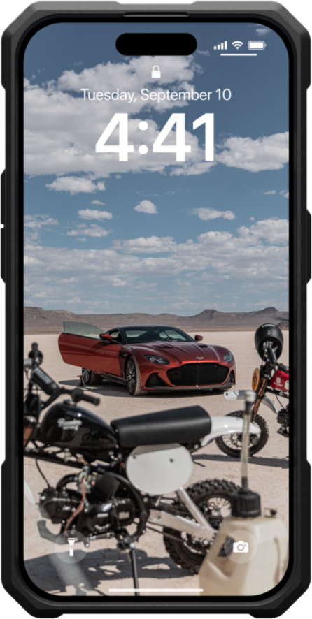 The quintessential, all-terrain, rugged protective case now available with built-in MagSafe module. The UAG Monarch Pro is equipped with premium materials for premium protection.