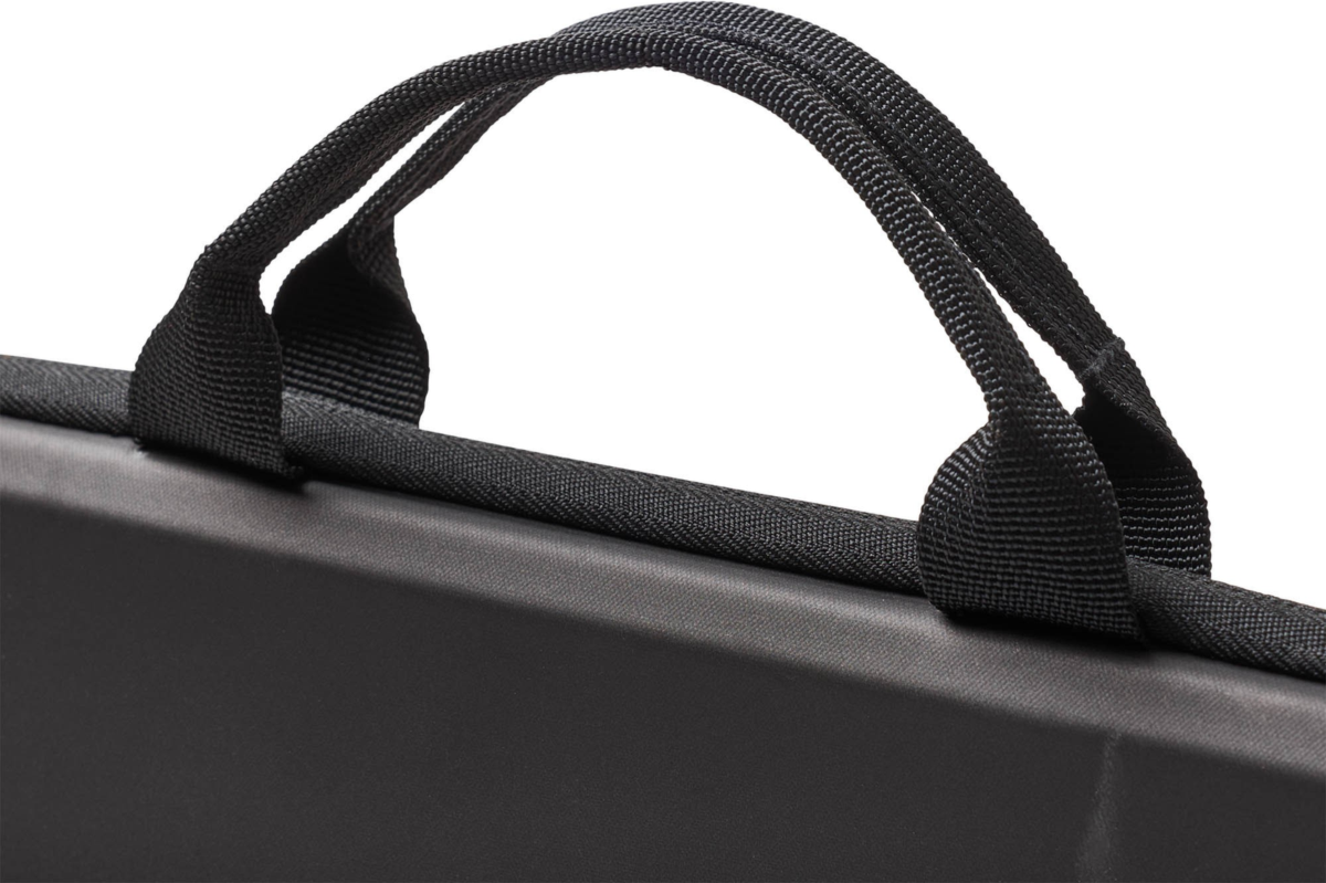 <p>The UAG Civilian Shock Sleeve offers premium protection, sleek style, and convenience for 14” laptops.</p>