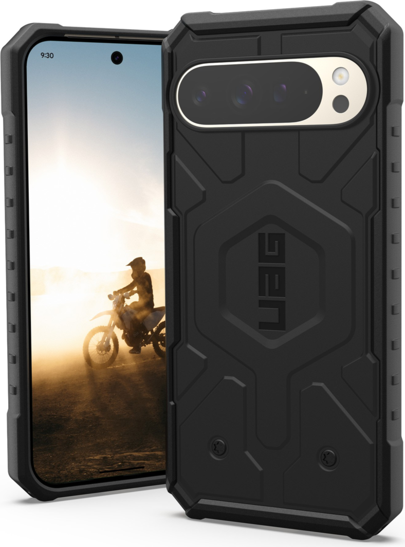<p>Designed with action and adventure in mind, the UAG Pathfinder case with MagSafe provides serious protection with a modern classic look.</p>
