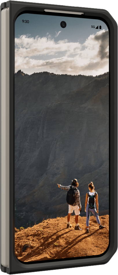 <p>The UAG Fold Series case features a two-piece transparent design specifically for folding devices, offering featherlight construction and a built-in magnetic module for seamless compatibility with magnetic accessories.</p>