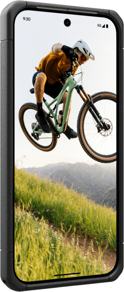 <p>Inspired by modern wanderers, the UAG Scout Series case features a featherlight composite construction of strong and durable TPU.</p>