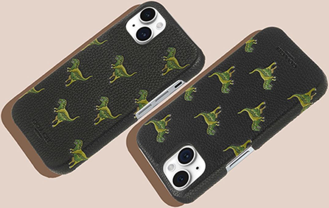 The Coach Leather Slim Wrap Case is a durably designed case with an impressive 10 ft drop protection and features Coach’s fun-loving mascot.