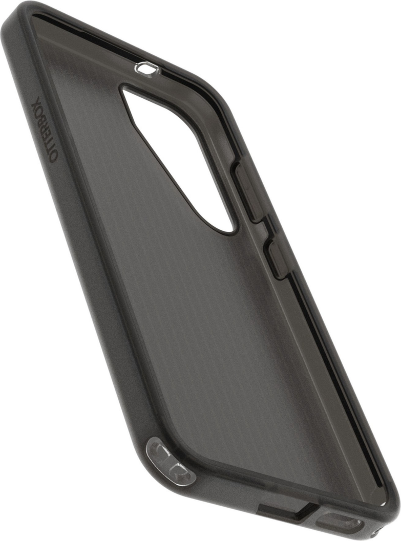 <p>Featuring a soft-touch finish, the OtterBox Symmetry Soft Touch Series is a silicone case that feels lush and is reliable against drops.</p>