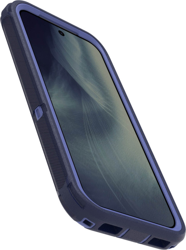 The OtterBox Defender Series Pro is the toughest case providing rugged protection against harsh drops. Equipped with magnets and non-slip texturing.