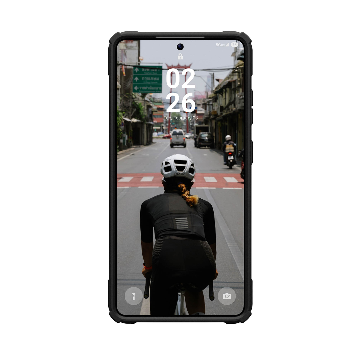 Featuring the integrated kickstand, UAG’s Plasma XTE magnetic case offers unwavering protection in dynamic translucent design with a built-in magnet module.