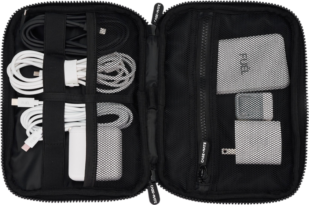 <p>Designed with travel in mind, the Case-Mate Travel Tech Organizer keeps electronic accessories protected and organized by giving each item a secure space.</p>