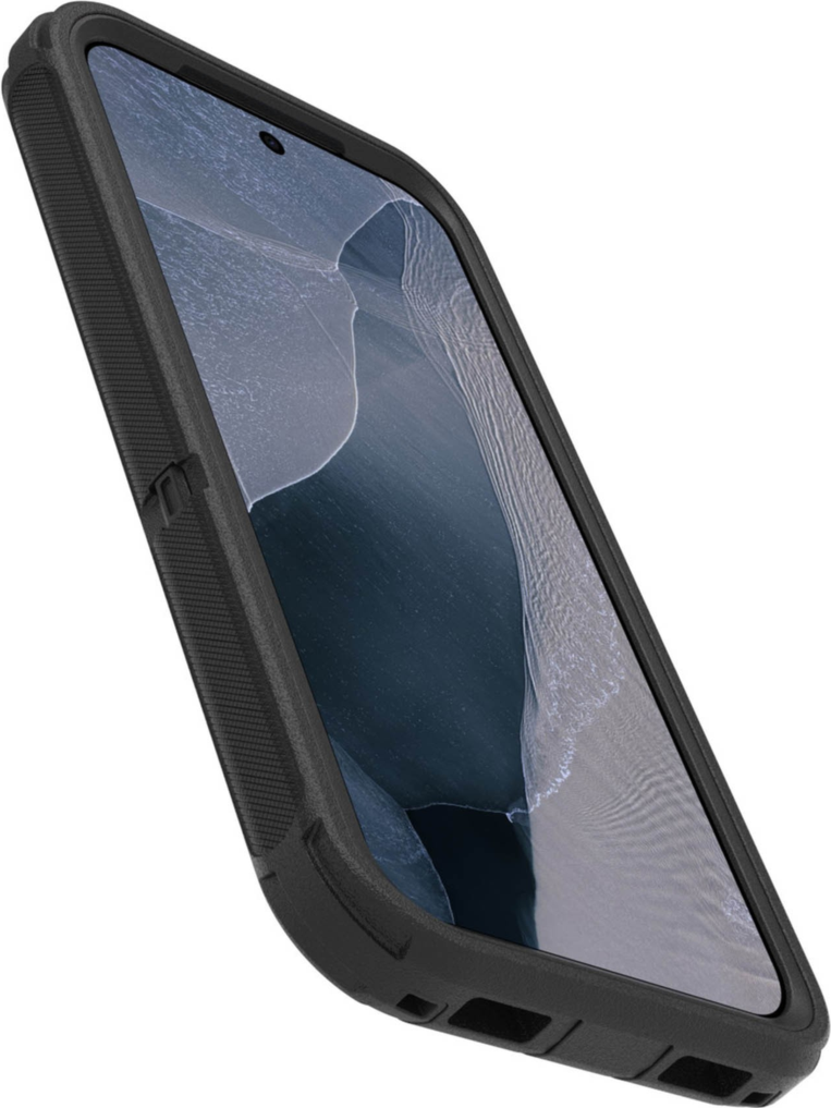 The OtterBox Defender Series Pro is the toughest case providing rugged protection against harsh drops. Equipped with magnets and non-slip texturing.