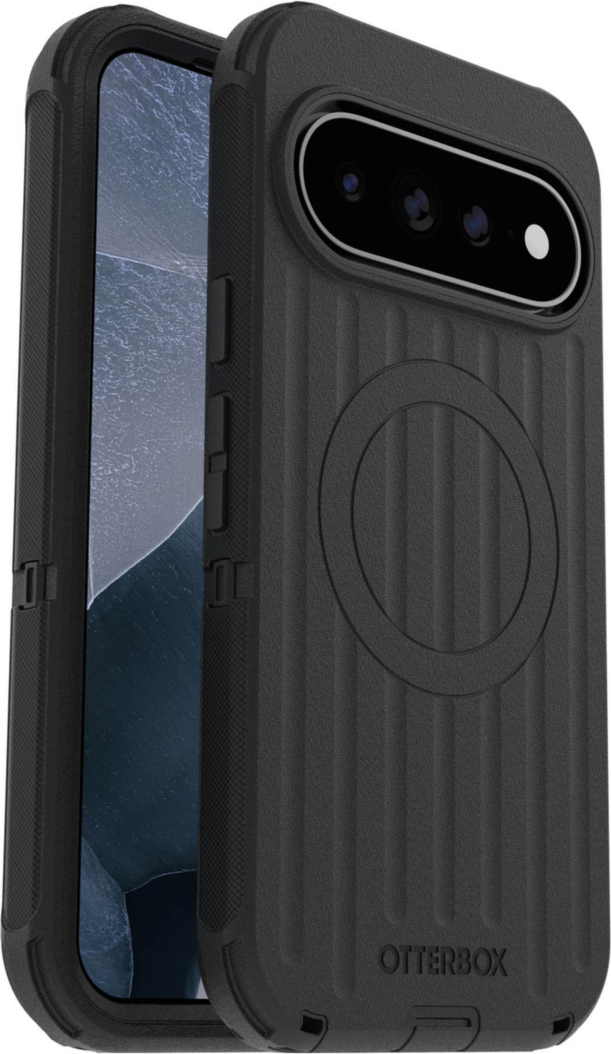The OtterBox Defender Series Pro is the toughest case providing rugged protection against harsh drops. Equipped with magnets and non-slip texturing.