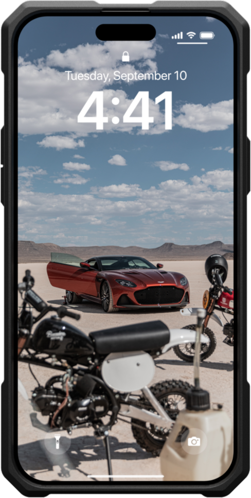 The quintessential, all-terrain, rugged protective case now available with built-in MagSafe module. The UAG Monarch Pro is equipped with premium materials for premium protection.