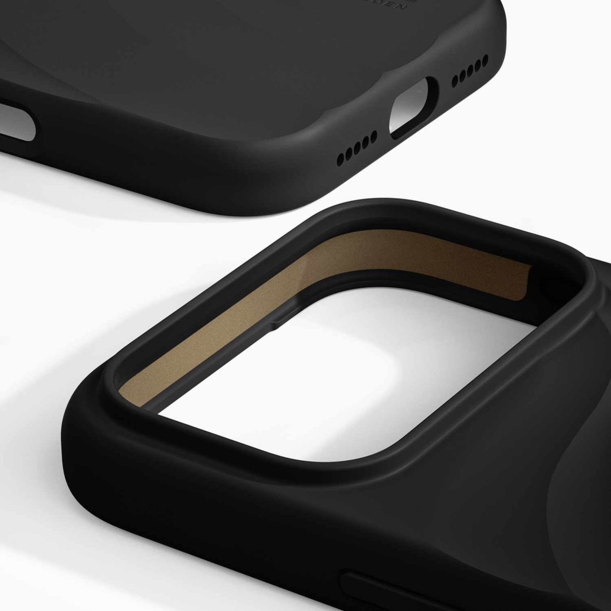 Ideal of Sweden - Soft Swirl MagSafe Case Velvet Black for iPhone 18 Pro Max/17 Pro Max