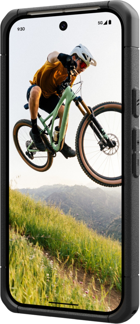 <p>Inspired by modern wanderers, the UAG Scout Series case features a featherlight composite construction of strong and durable TPU.</p>