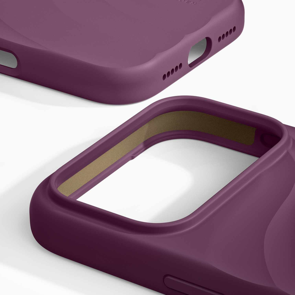 Ideal of Sweden - Soft Swirl MagSafe Case Velvet Plum for iPhone 18 Pro Max/17 Pro Max